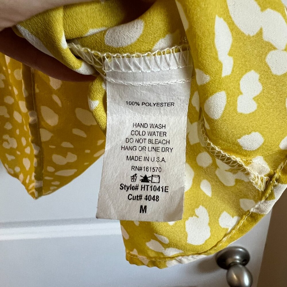 Yellow blouse top, short sleeved - Picture 4 of 4